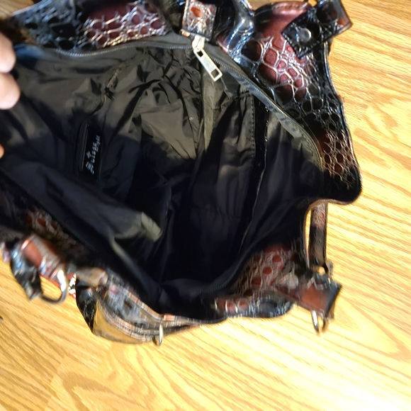 Purse - Picture 2 of 4